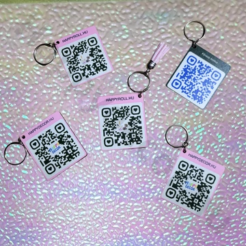 Qr kódos kulcstartó 